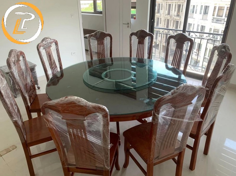 Bàn Ăn Tròn Xoay Mặt Kính: 3 Mẹo Bảo Vệ Hữu Ích