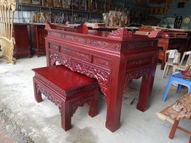 3 lý do bàn thờ gỗ Hương được gia chủ người Việt ưa chuộng